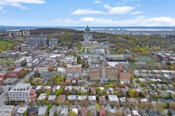 3716 Boul. Édouard-Montpetit Montréal (Côte-Des-Neiges/Notre-Dame-De-Grâce), QC H3T 1K9