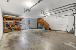 Garage - 