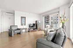 Salon - 