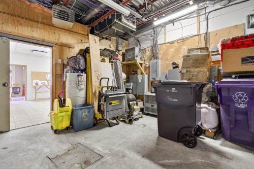 Garage - 1670 Place De Lierre, Laval (Vimont), QC - Indoor Photo Showing Basement
