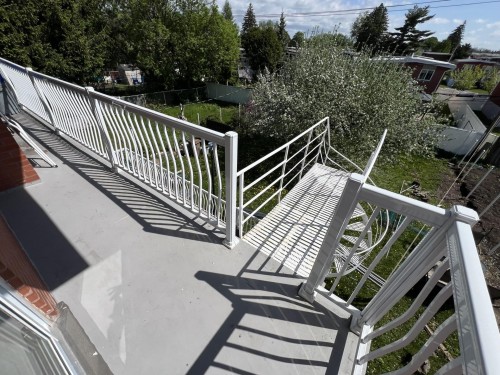 Balcon - 993 Rue Melville, Laval (Chomedey), QC - Outdoor
