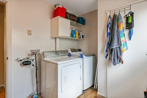 501 7Th Ave, Campbell River, BC - Indoor Photo Showing Laundry Room
