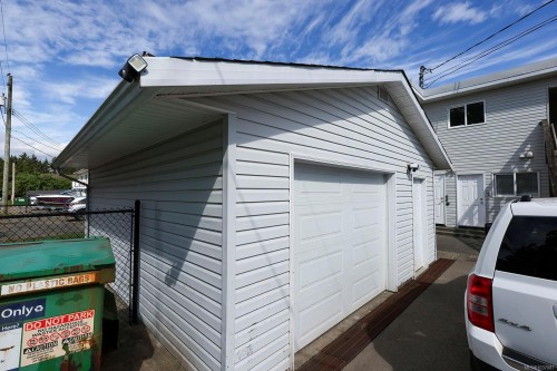 501 7Th Ave, Campbell River, BC - Outdoor With Exterior
