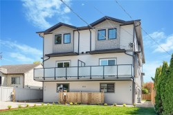 #1-921 Dale St Saanich, BC V8X 2V9