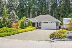 745 Redwood Dr Qualicum Beach, BC V9K 2J2