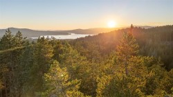 1525 Nighthawk Lane Sooke, BC V9Z 1M9
