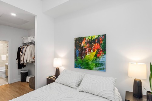 #112-6320 Sentinal Dr, Nanaimo, BC - Indoor Photo Showing Bedroom