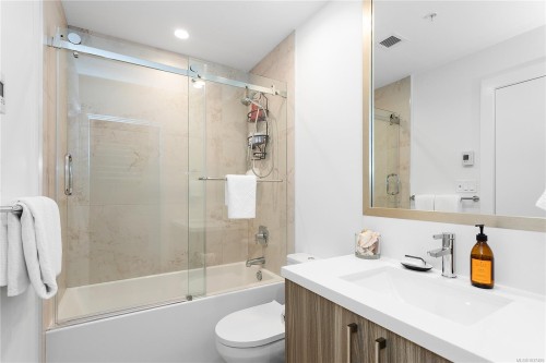 #112-6320 Sentinal Dr, Nanaimo, BC - Indoor Photo Showing Bathroom