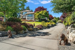 11096 Greenpark Dr North Saanich, BC V8L 5N5