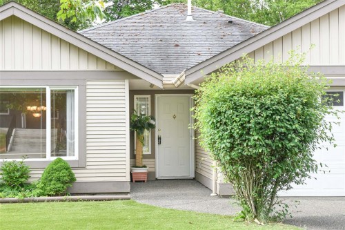 2261 Murrelet Dr, Comox, BC 