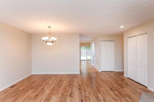2261 Murrelet Dr, Comox, BC 