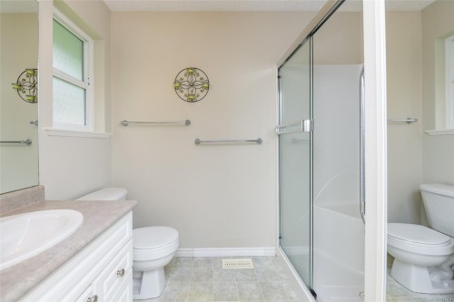2261 Murrelet Dr, Comox, BC 