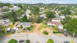 1360 Vista Hts Victoria, BC V8T 2J3