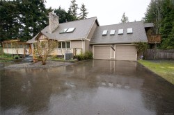 1221 Ganske Rd  Qualicum Beach, BC V9K 2G4