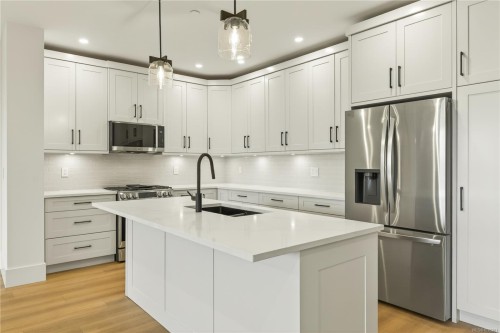 #101-2302 Arbot Rd, Nanaimo, BC 