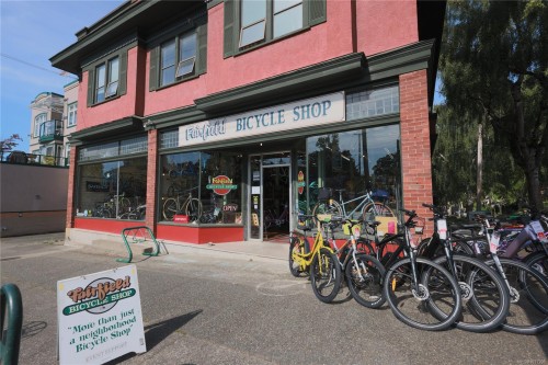 390 Moss St, Victoria, BC 