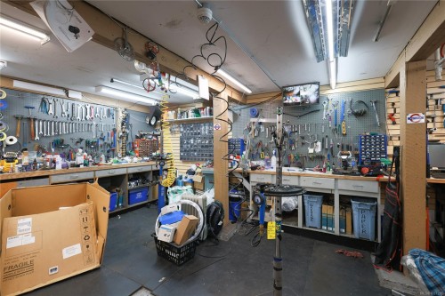 390 Moss St, Victoria, BC 