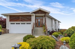 605 Stevens Pl Ladysmith, BC V9G 2C6