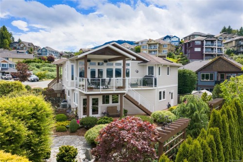 605 Stevens Pl, Ladysmith, BC 