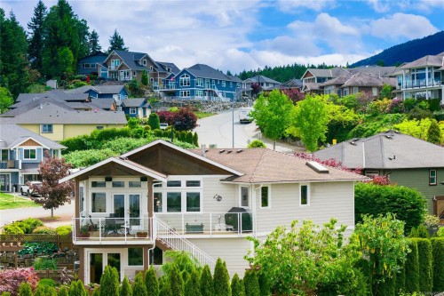 605 Stevens Pl, Ladysmith, BC 