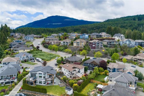 605 Stevens Pl, Ladysmith, BC 