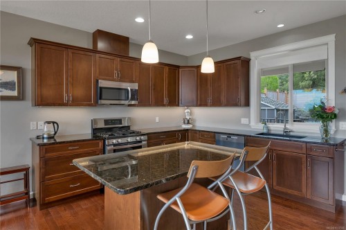 885 Timberline Dr, Campbell River, BC 