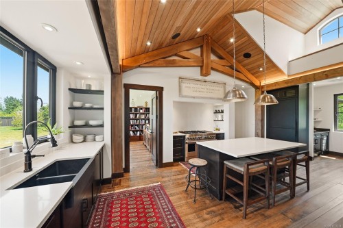 859 Andreef Rd, Qualicum Beach, BC 