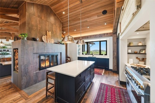 859 Andreef Rd, Qualicum Beach, BC 