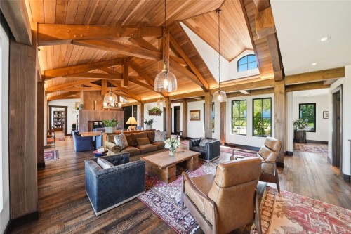 859 Andreef Rd, Qualicum Beach, BC 