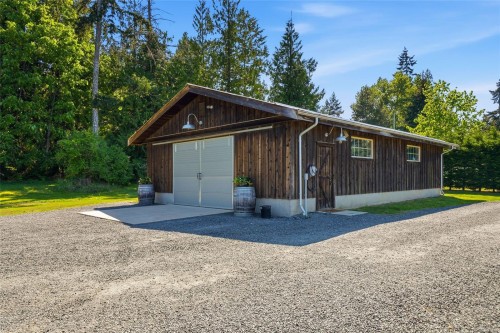 859 Andreef Rd, Qualicum Beach, BC 