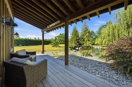 859 Andreef Rd, Qualicum Beach, BC 