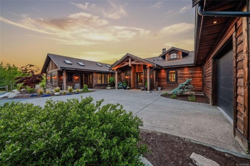859 Andreef Rd, Qualicum Beach, BC 