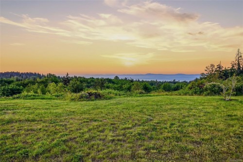 859 Andreef Rd, Qualicum Beach, BC 