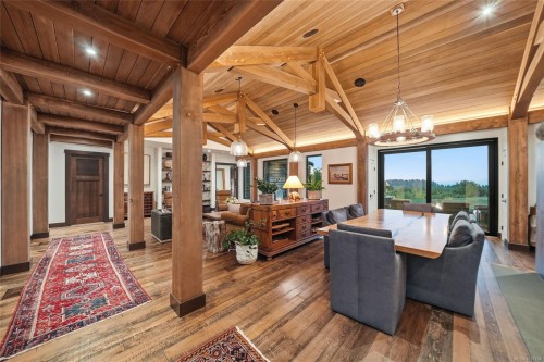 859 Andreef Rd, Qualicum Beach, BC 