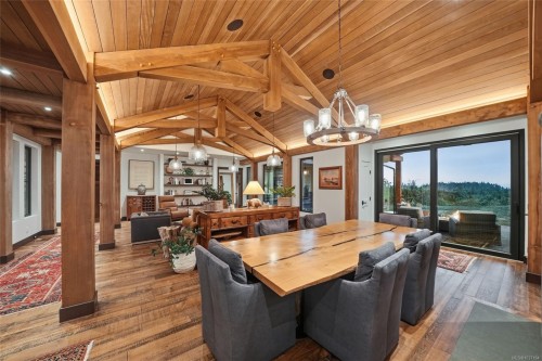 859 Andreef Rd, Qualicum Beach, BC 