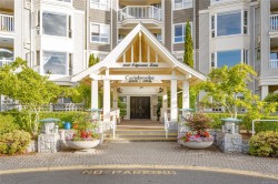 201-5620 Edgewater Lane Nanaimo, BC V9T 6K1