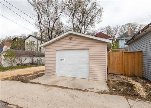 1001 Jessie Ave, Winnipeg, MB 