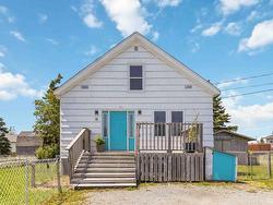 11 Yorks Lane Eastern Passage, NS B3G 1C2