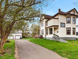 17 RIVERSIDE Avenue  Bible Hill, NS B2N 4G2