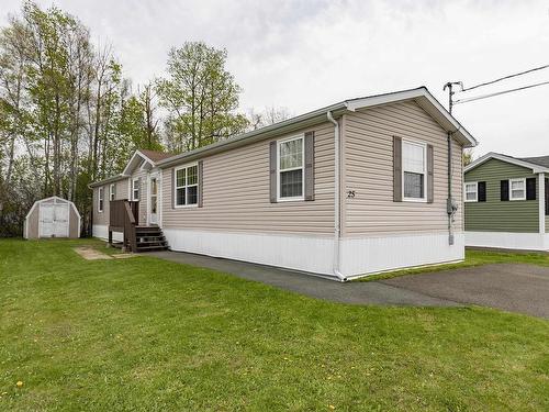 25 Pinehurst Street, Amherst, NS 