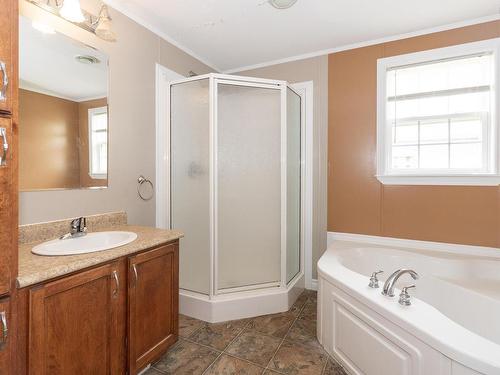 25 Pinehurst Street, Amherst, NS 