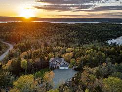 278 Cindy Drive Grand Lake, NS B2T 1B5