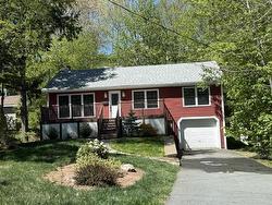 91 Meadowbrook Drive  Bedford, NS B4A 1V5