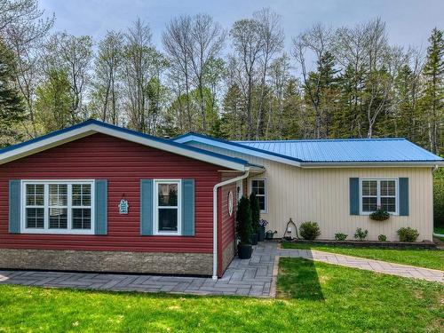 245 Forest Drive, Hemford, NS 