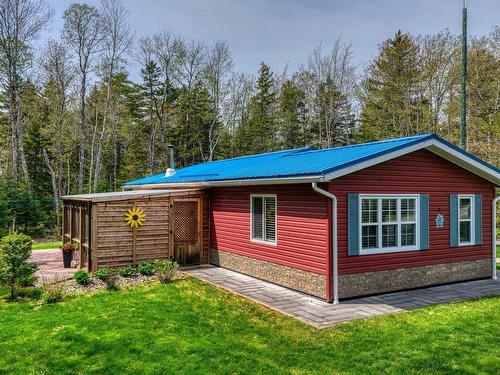 245 Forest Drive, Hemford, NS 