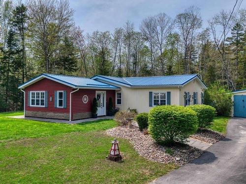 245 Forest Drive, Hemford, NS 