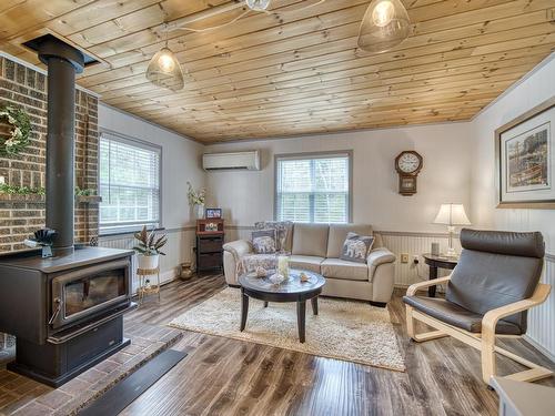 245 Forest Drive, Hemford, NS 