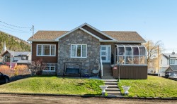 5 Rue Charles-Marilda  Petite-Rivière-Saint-François, QC G0A 2L0