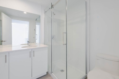 Bathroom - 507-6250 Av. Lennox, Montréal (Côte-Des-Neiges/Notre-Dame-De-Grâce), QC - Indoor Photo Showing Bathroom