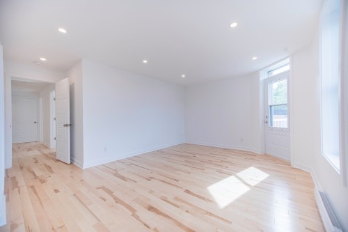 Master Bedroom - 6205 Rue De St-Vallier, Montréal (Rosemont/La Petite-Patrie), QC - Indoor Photo Showing Other Room